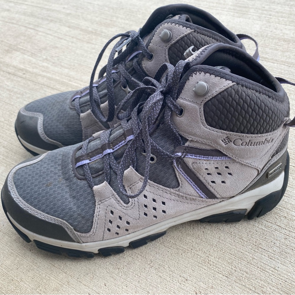 Columbia Charcoal and Light Gray Outdoor Hiking Boots